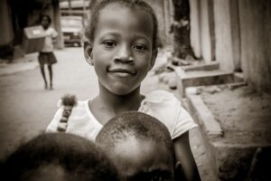Les collaborations et les partenariats entre organisations humanitaires